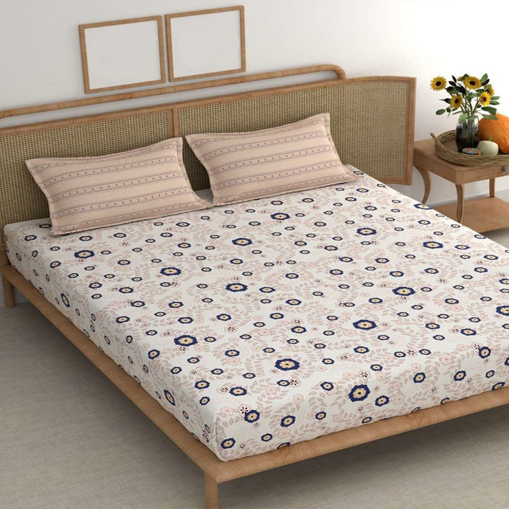 Cream Daisy Cotton Blend Super King Bedsheet with 2 Pillow Covers (108x108 inches)