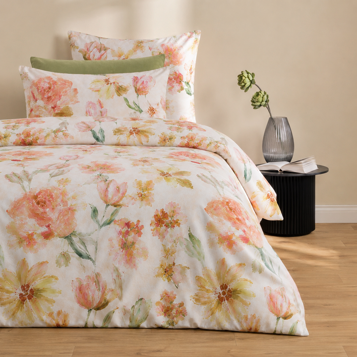 Watercolor Blooms Cotton King Bedsheet - 250 TC
