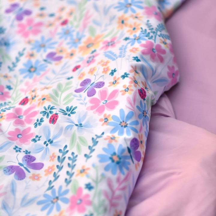 Colorful Butterflies Cotton King Bedsheet - 250 TC