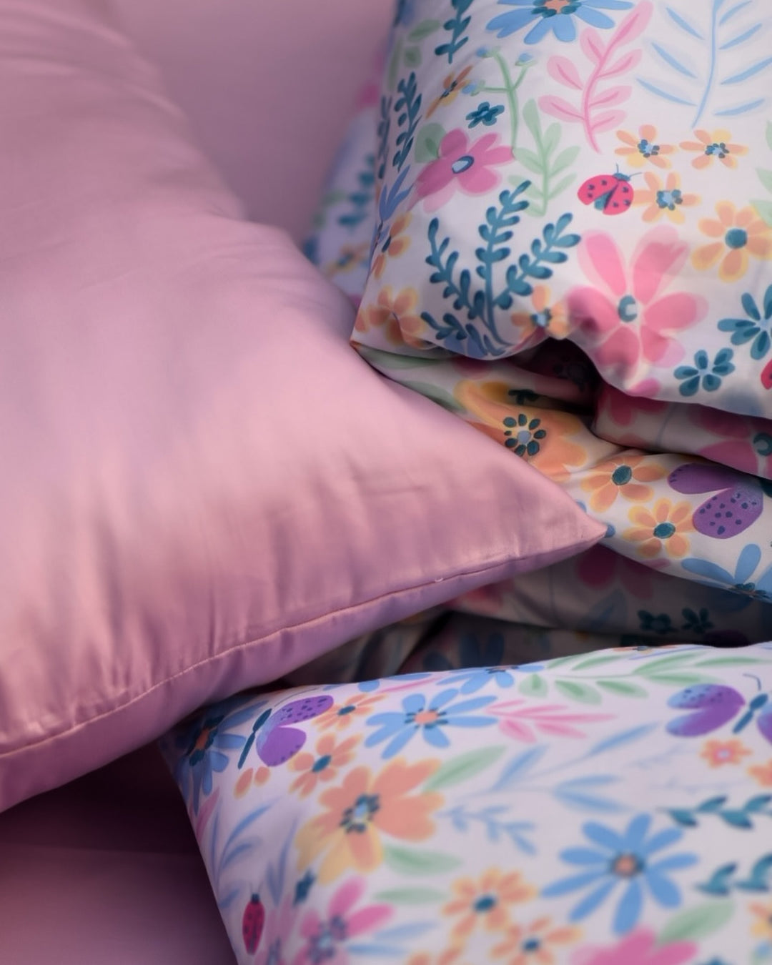 Colorful Butterflies Cotton King Bedsheet - 250 TC