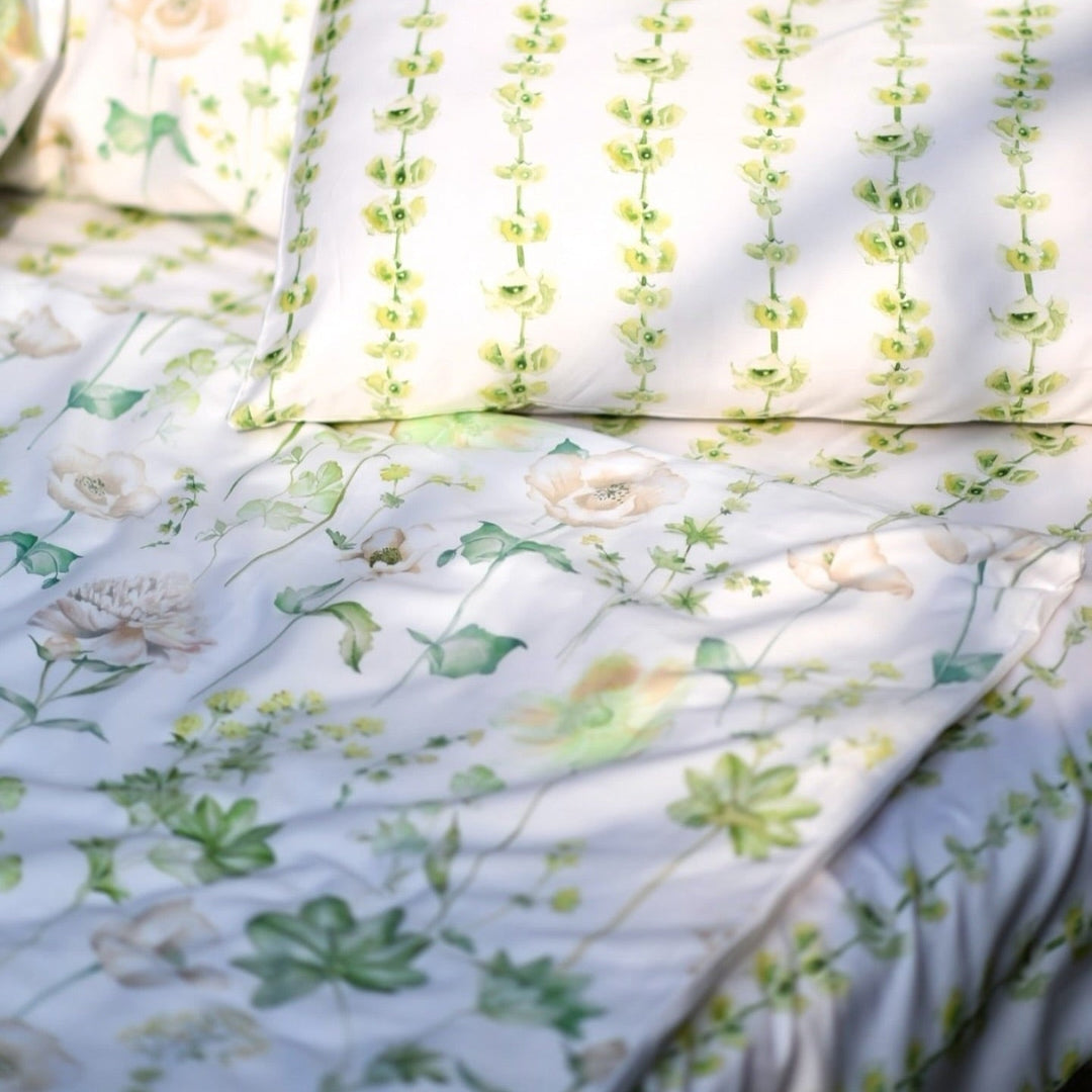 Rainy Garden Cotton King Bedsheet - 250 TC