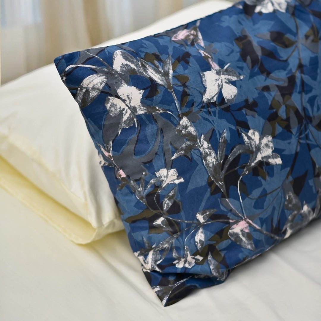 Ocean Whisper Cotton King Bedsheet - 250 TC