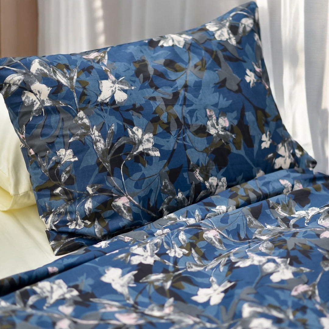Ocean Whisper Cotton King Bedsheet - 250 TC