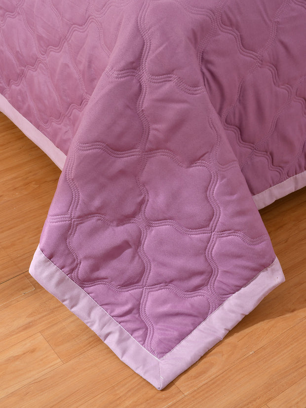 Bubblegum 180 GSM AC Room Reversible Double Bed Comforter