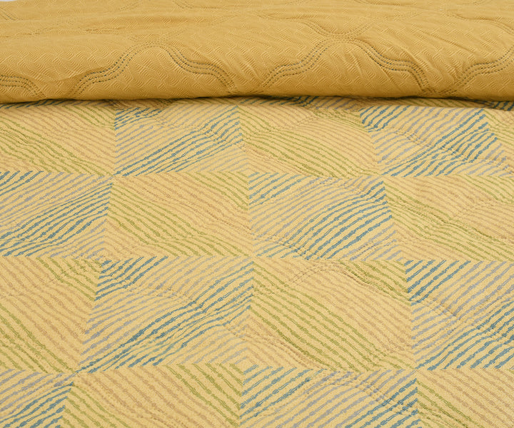 Angles of Sanstone 180 GSM AC Room Reversible Double Bed Comforter