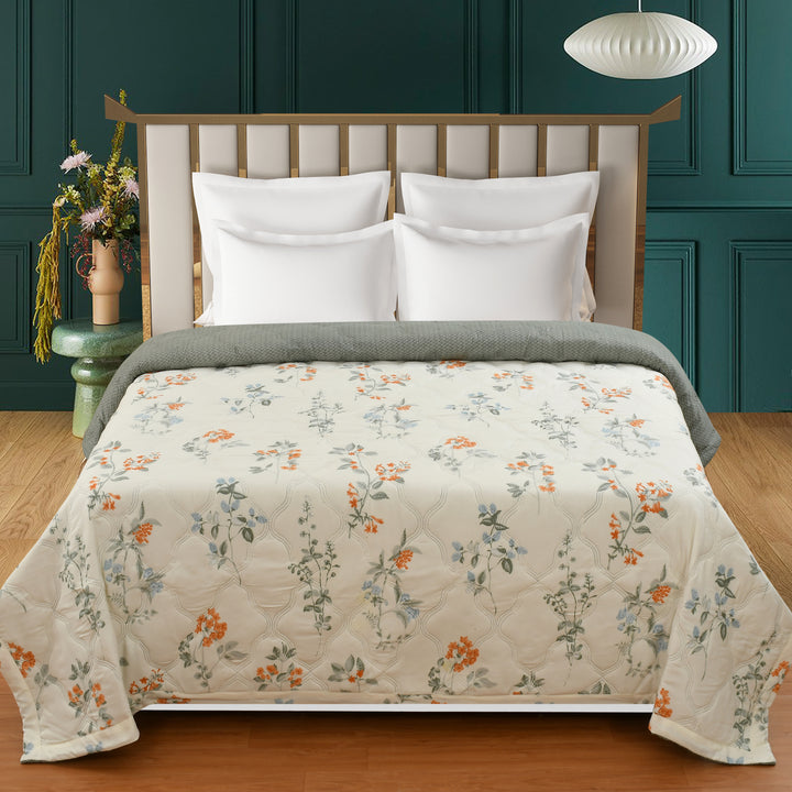 Ivory Flower 180 GSM AC Room Reversible Double Bed Comforter