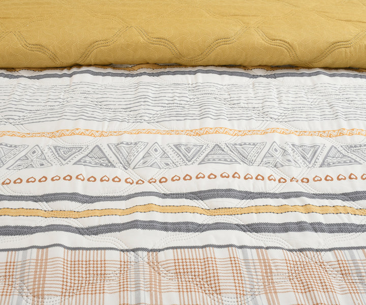 Brown Path 180 GSM AC Room Reversible Double Bed Comforter