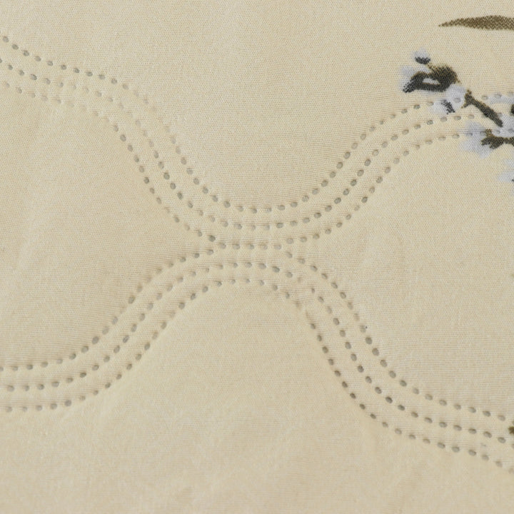 Timeless Bloom Comforter 180 GSM AC Room Reversible Single Bed Comforter