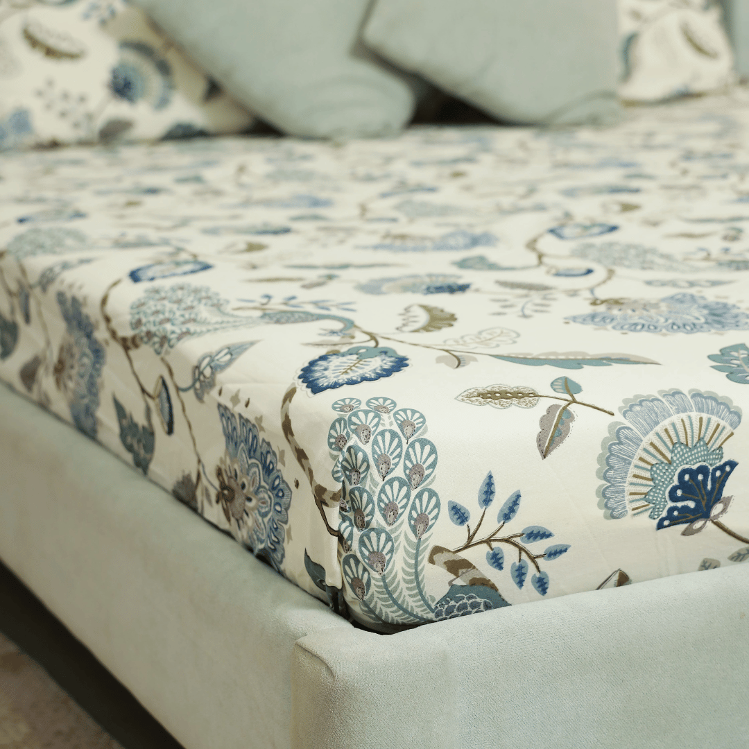 Tropical Printed Cotton Elastic King Size Bedsheet - Peacock