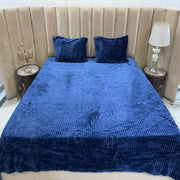 Blue Pencil Warm Winter Luxury King Bedsheet